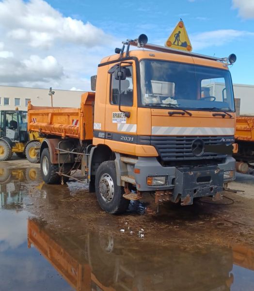 Tri benne mercedes actros 2031