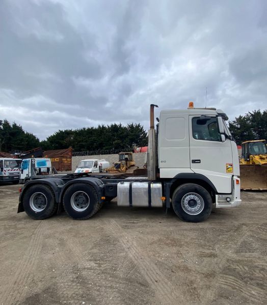 TRACTEUR ROUTIER VOLVO